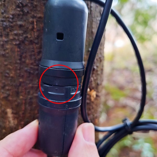 「ワナの番人」は3段階の抜け強度（センサー感度）の調整が可能